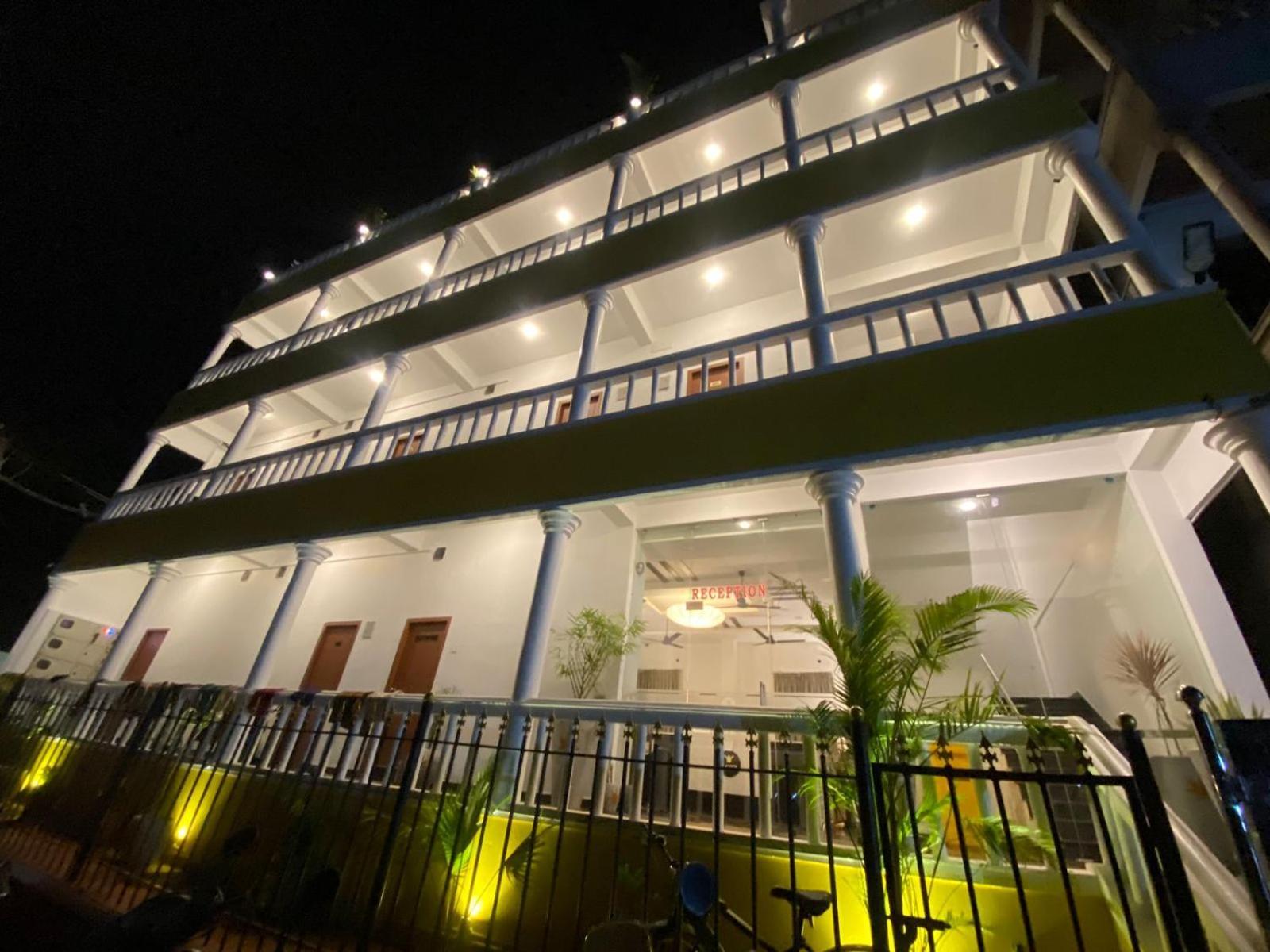 Le Poshe Beachview - Tie Hotels & Resorts Pondicherry Exterior photo